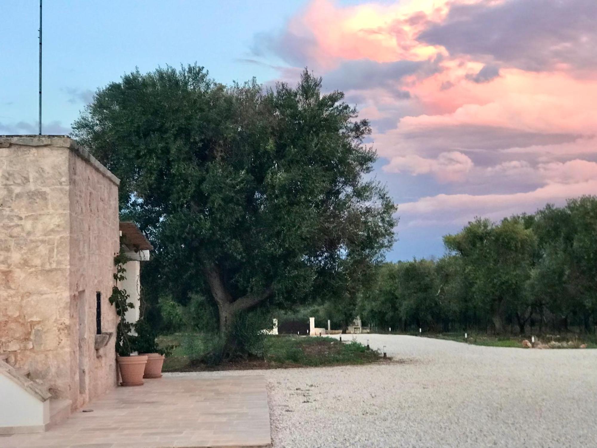 Tenuta La Pomona Остуни Экстерьер фото